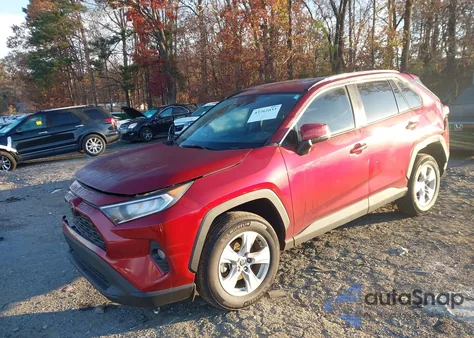 2021 Toyota Rav4 Xle z USA, uszkodzony, nr VIN 2T3W1RFV6MW148265
